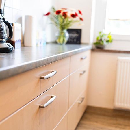 Modernes 2-Zimmer-Apartment Mit Balkon Und Netflix Jena Buitenkant foto