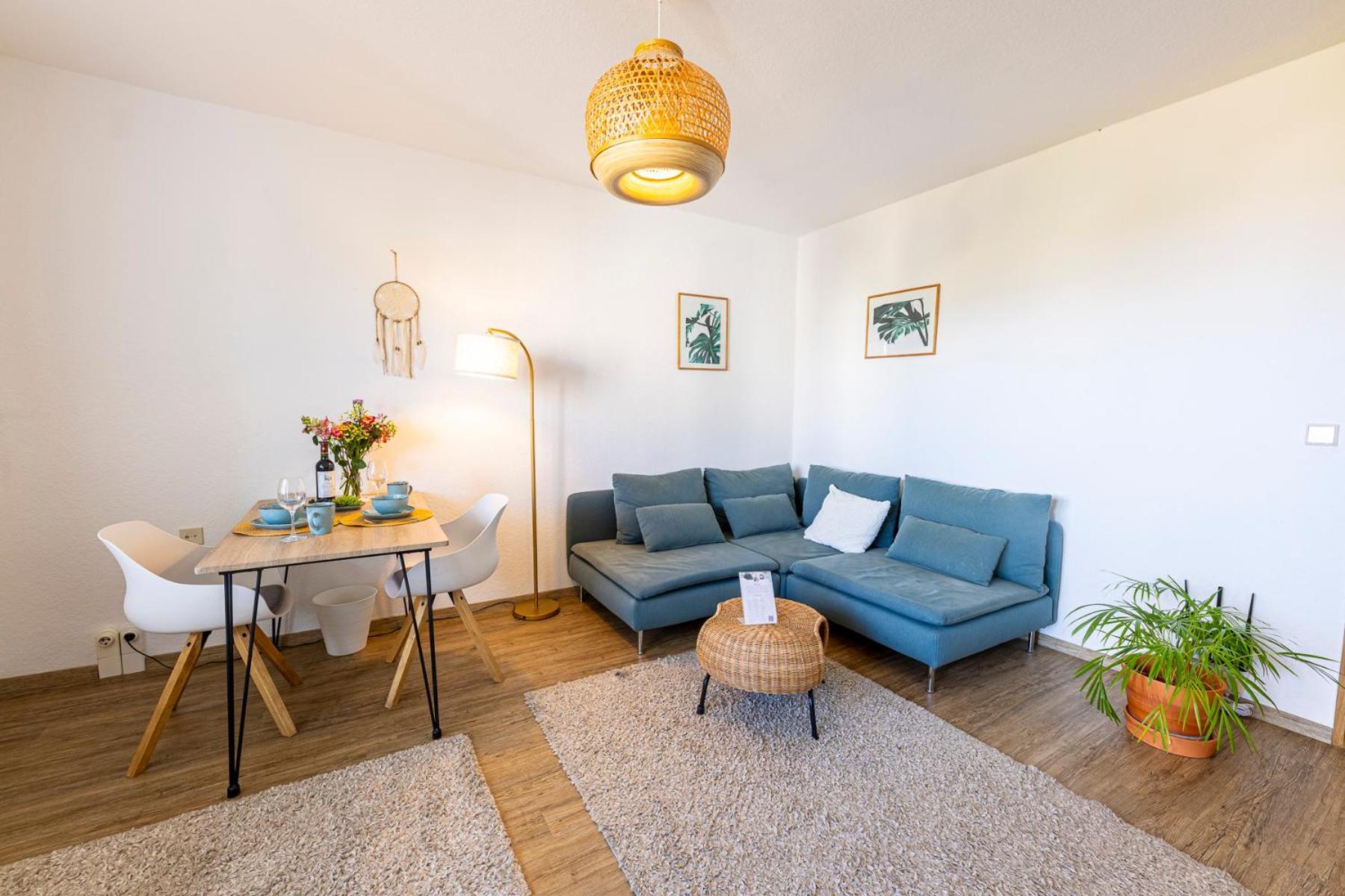 Modernes 2-Zimmer-Apartment Mit Balkon Und Netflix Jena Buitenkant foto